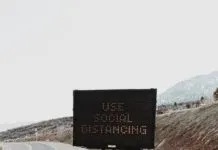 social distancing sign